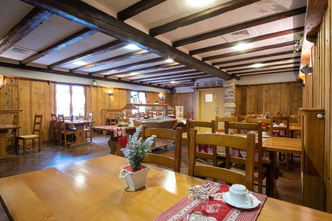 Hotel Relais d'ISSENHEIM Table d'hôtes Issenheim Exterior foto